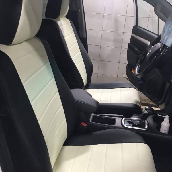 Чехлы Автопилот на Toyota Hilux 8 с 2015+